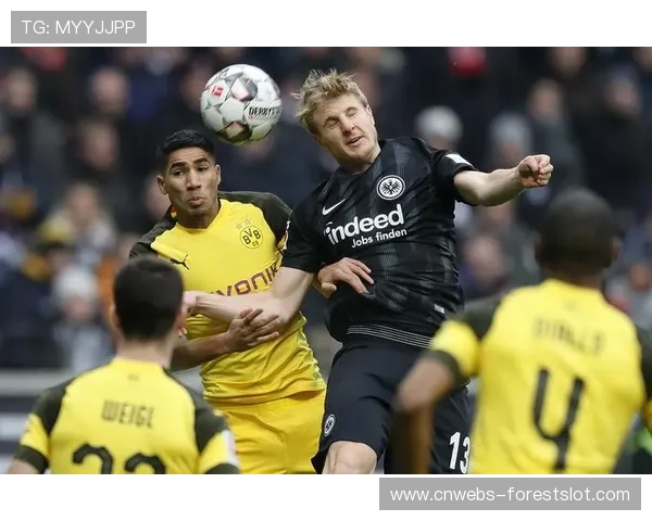 达胡德补时反超，丘库读秒绝平，多特3-3客平法兰克福