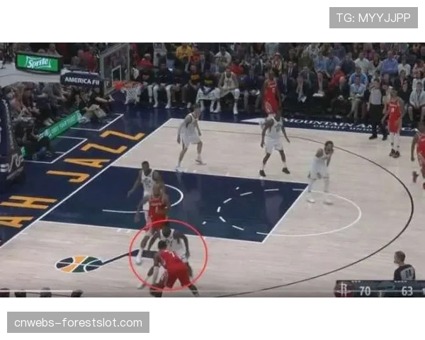 深度战术：富勒姆四后卫变五后卫，这一调整如何带来关键胜利